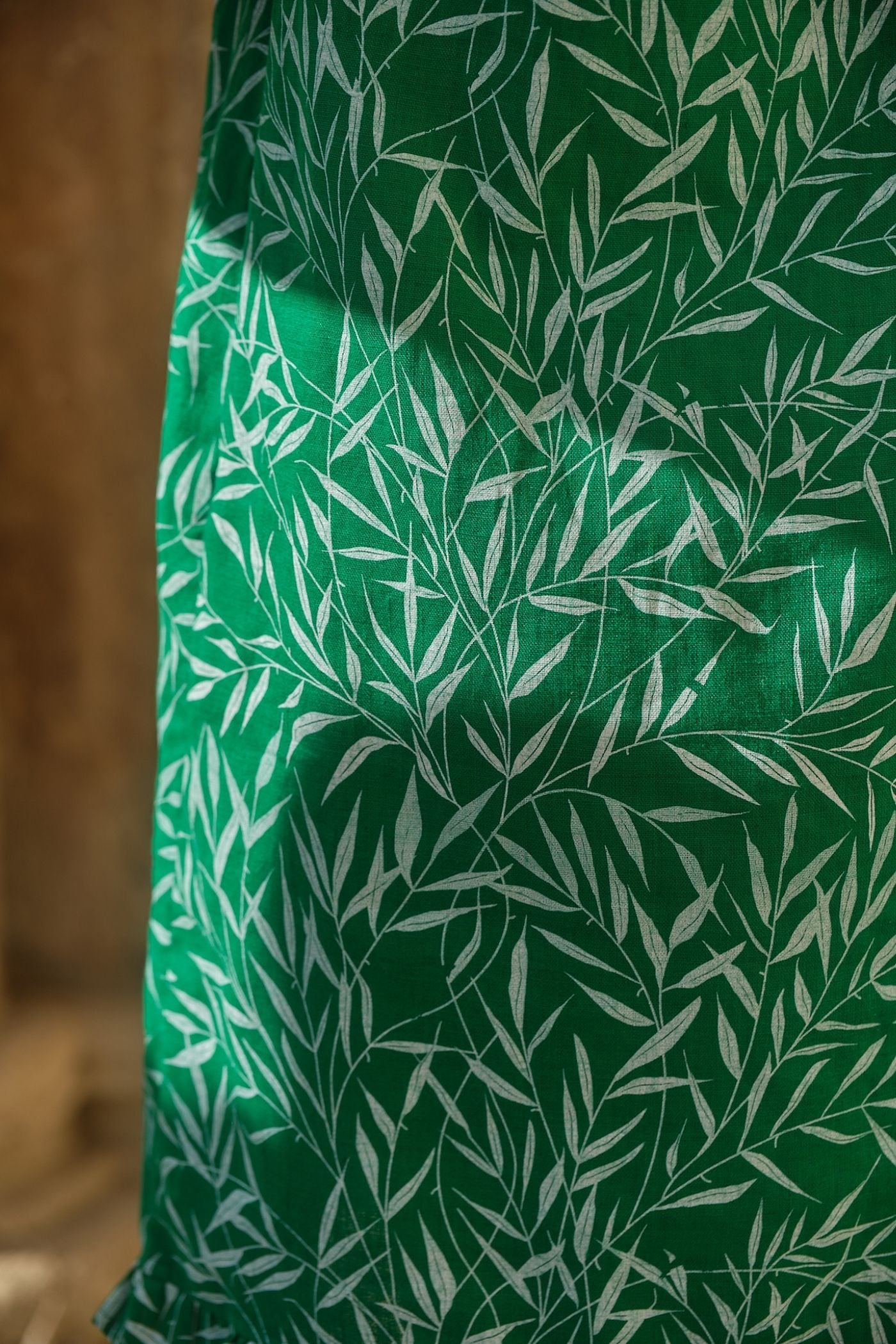 Rochie din In cu Volănașe Rosa Verde cu Frunze