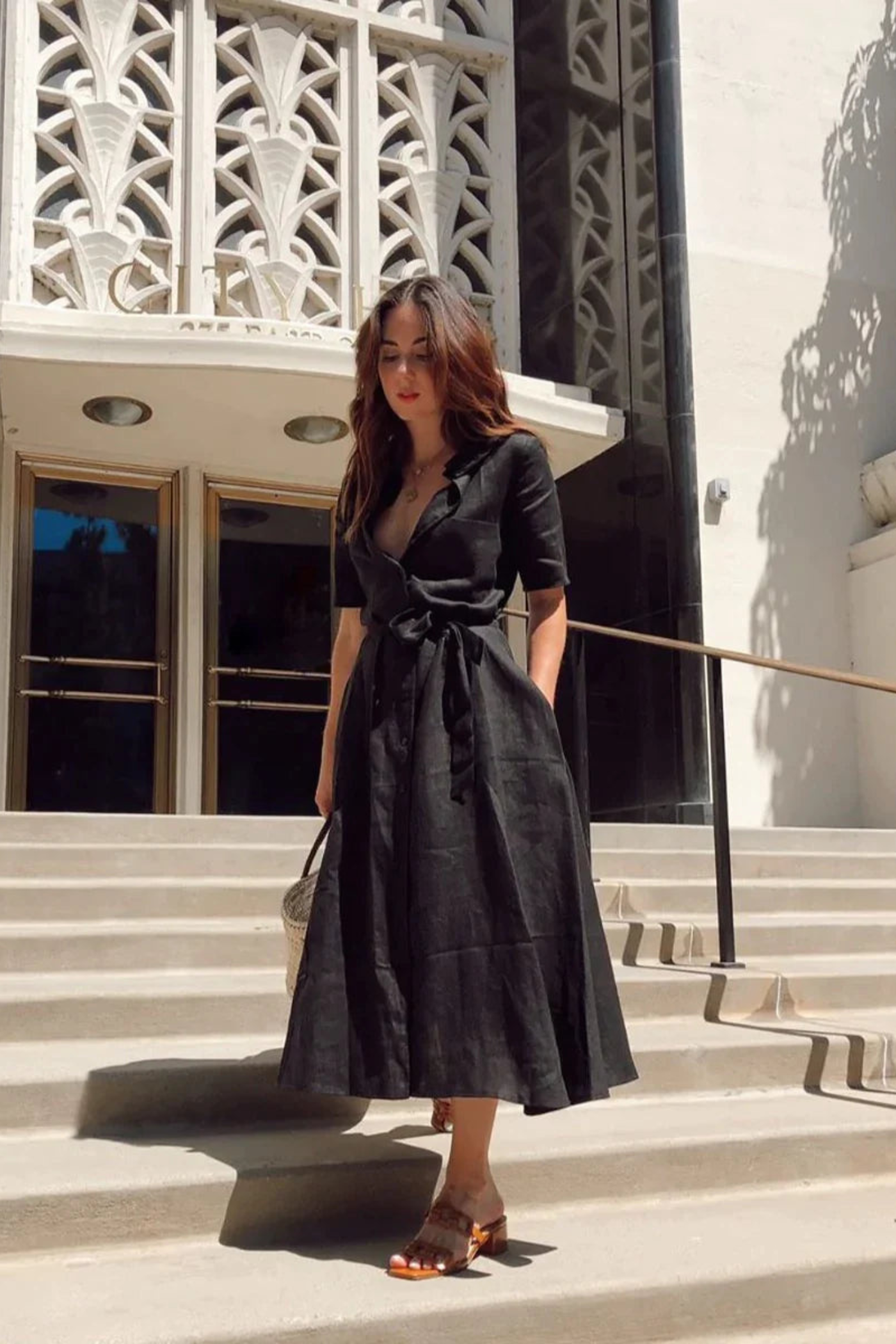 Rochie Din In Lungă Cu Guler Și Nasturi Marla Negru