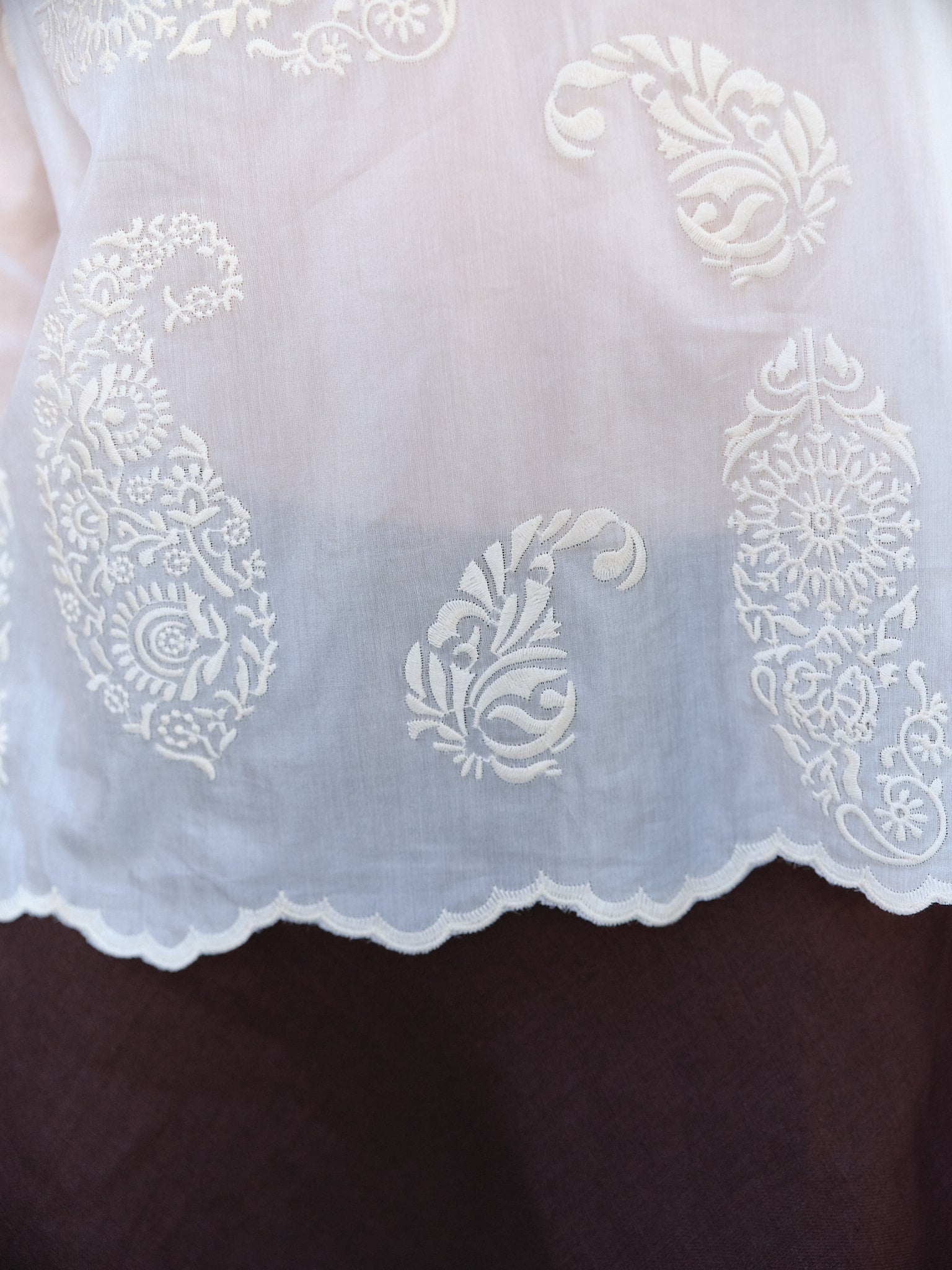Bluză din Mătase Naturală și Broderie de Bumbac Vicky