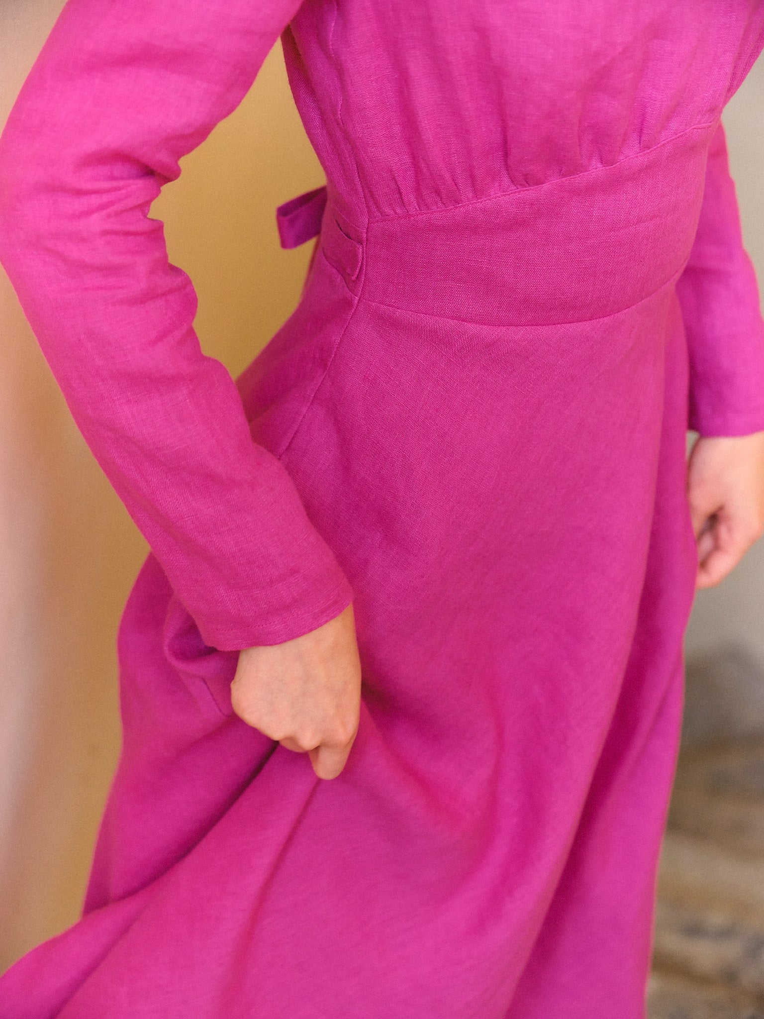 Rochie din In cu mânecă lungă Sophia Fucsia