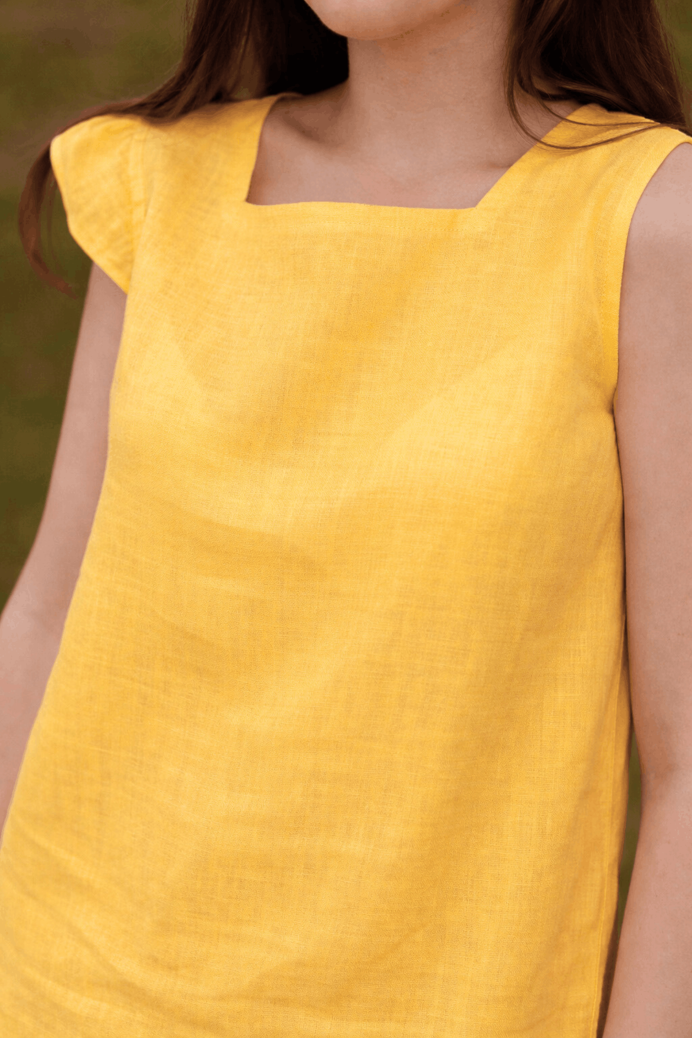 Rochie Din In Cu Volănaș Pe Umăr Minuet Galben Solar