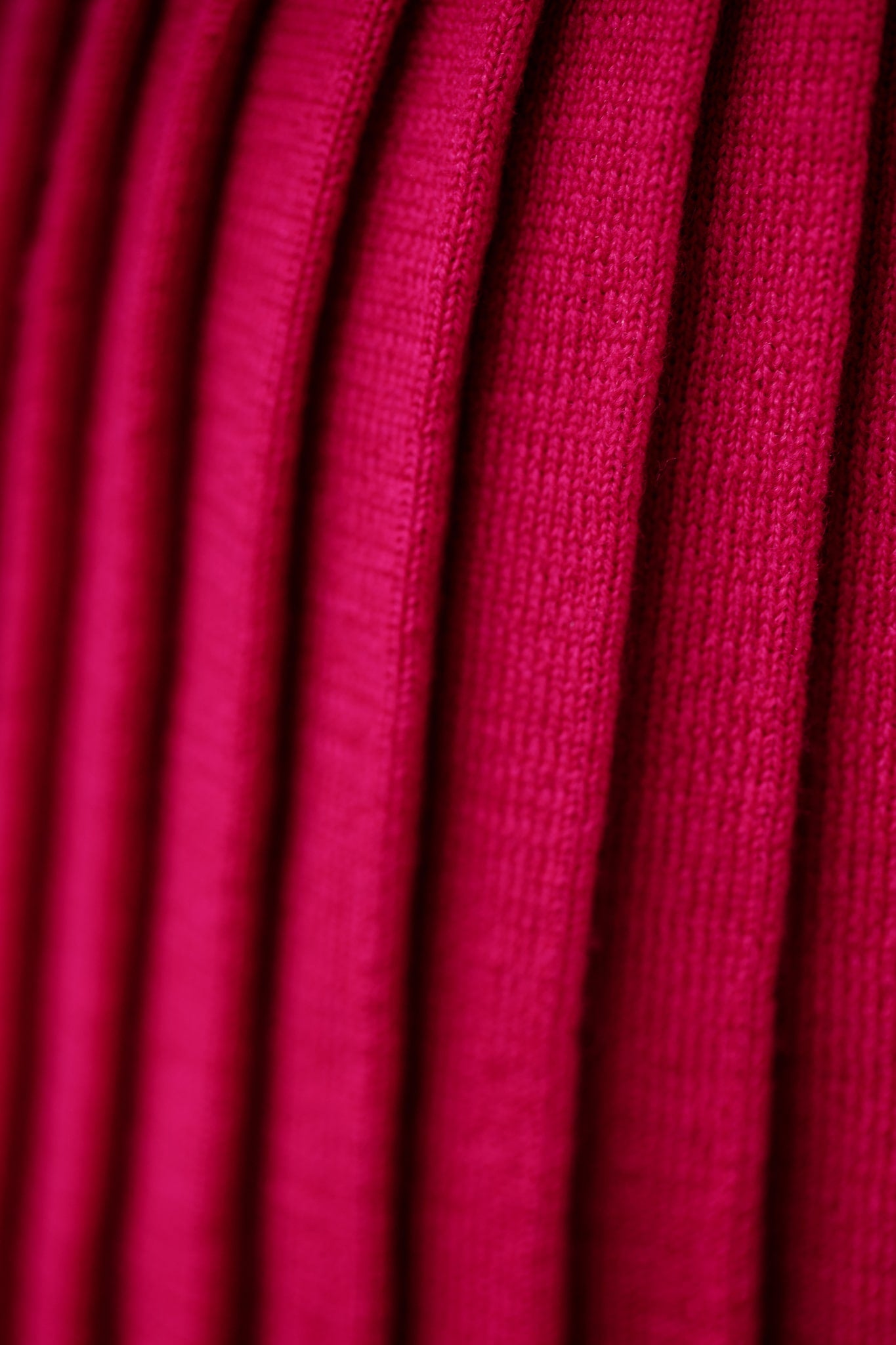 Rochie Plisată Tricotată Din Lână Merinos Fucsia