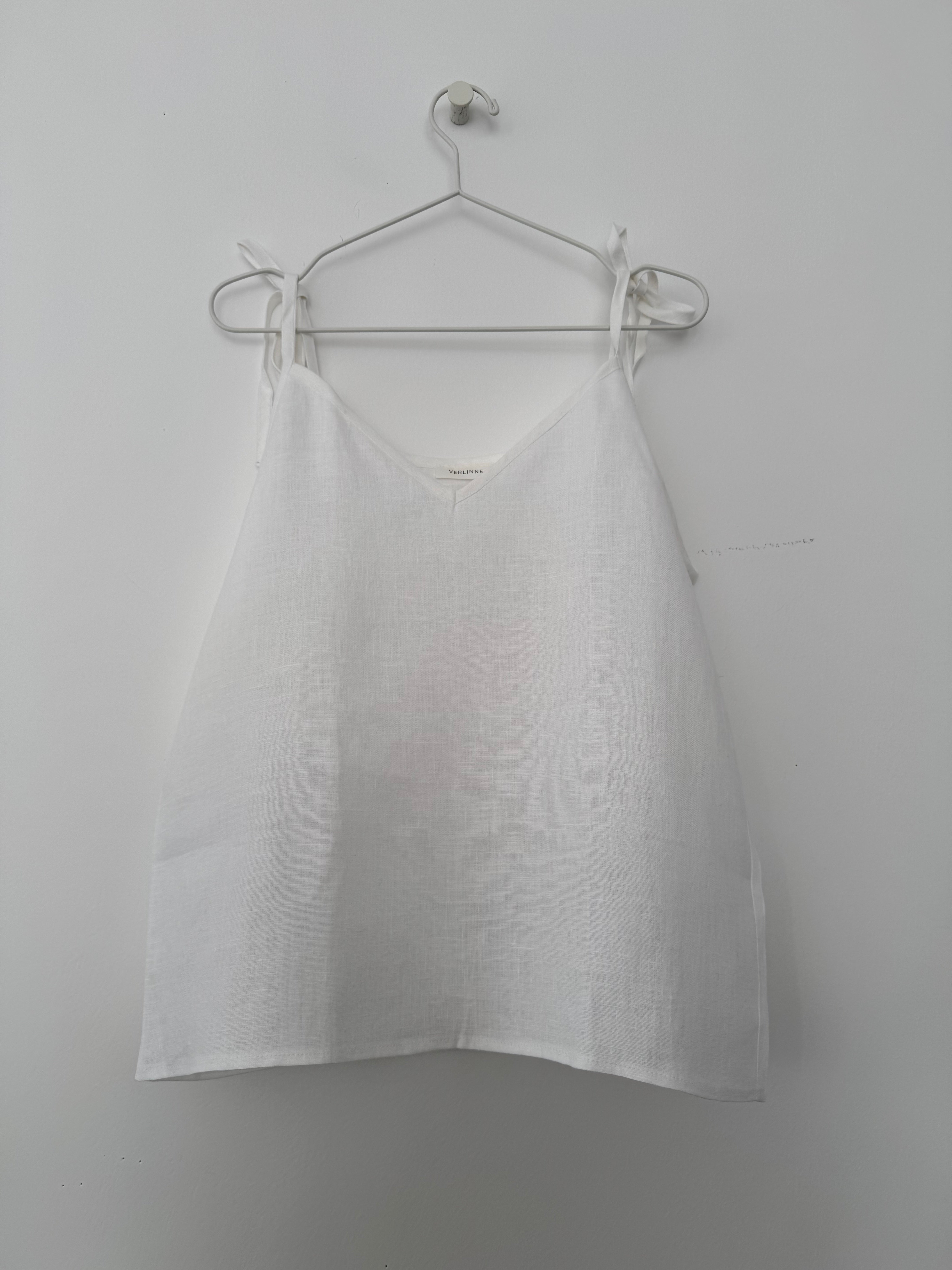 Maiou Din In Antonella Alb