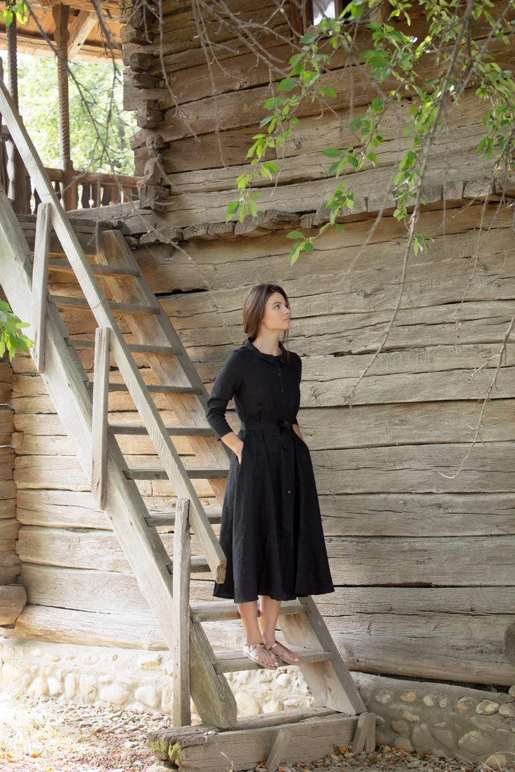 Rochie Din In Lungă Cu Guler Și Nasturi Marla Negru