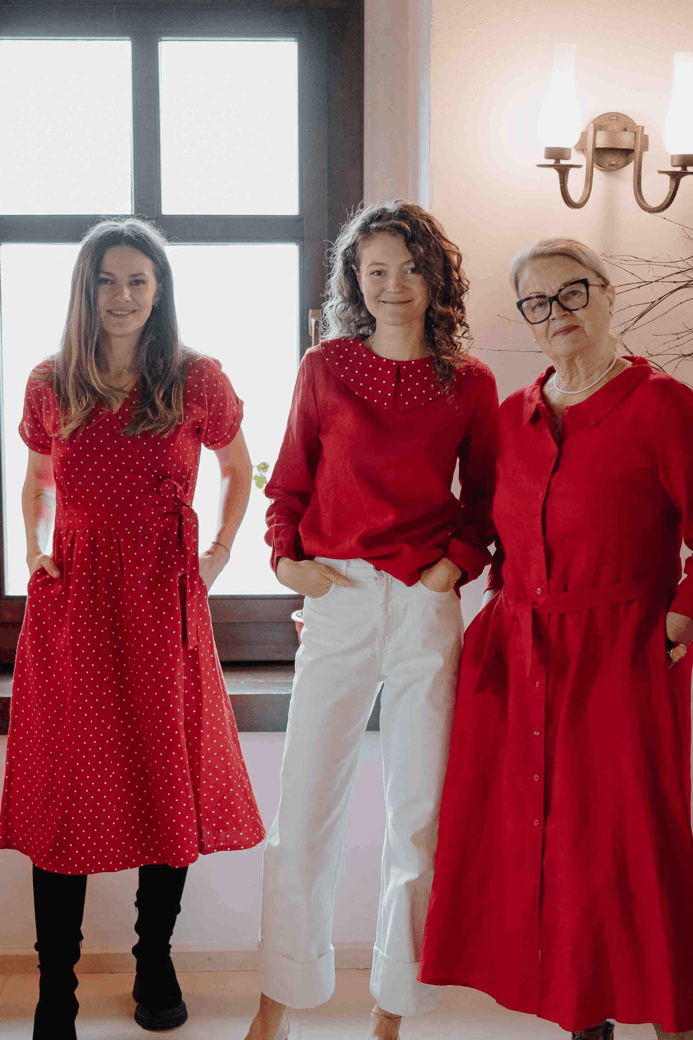 Rochie Petrecută Din In Alma Roșu cu buline