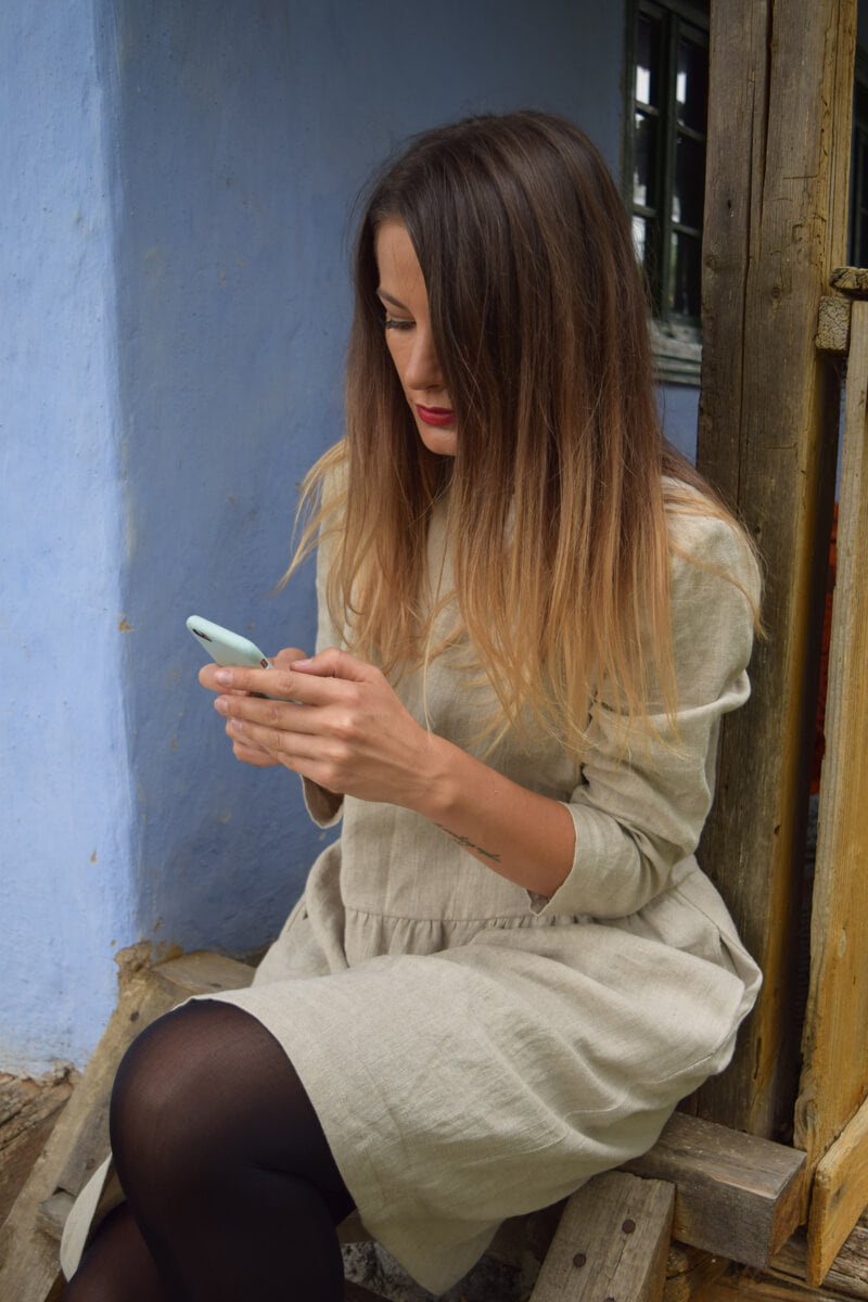 loose-linen-dress