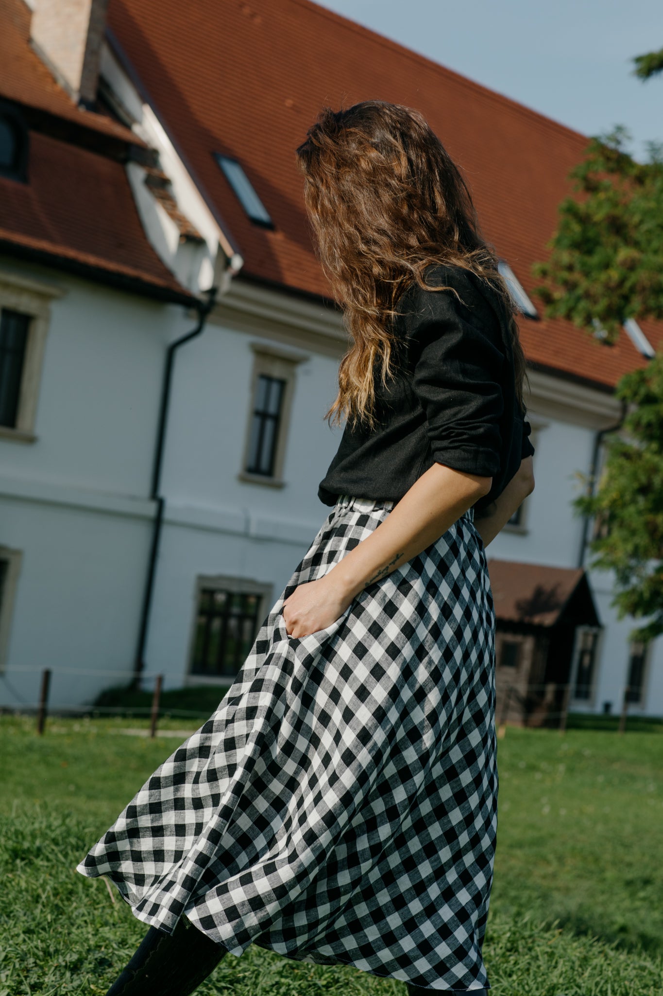 Bluză Din In Lejeră Cu Mânecă Lungă Mia Negru