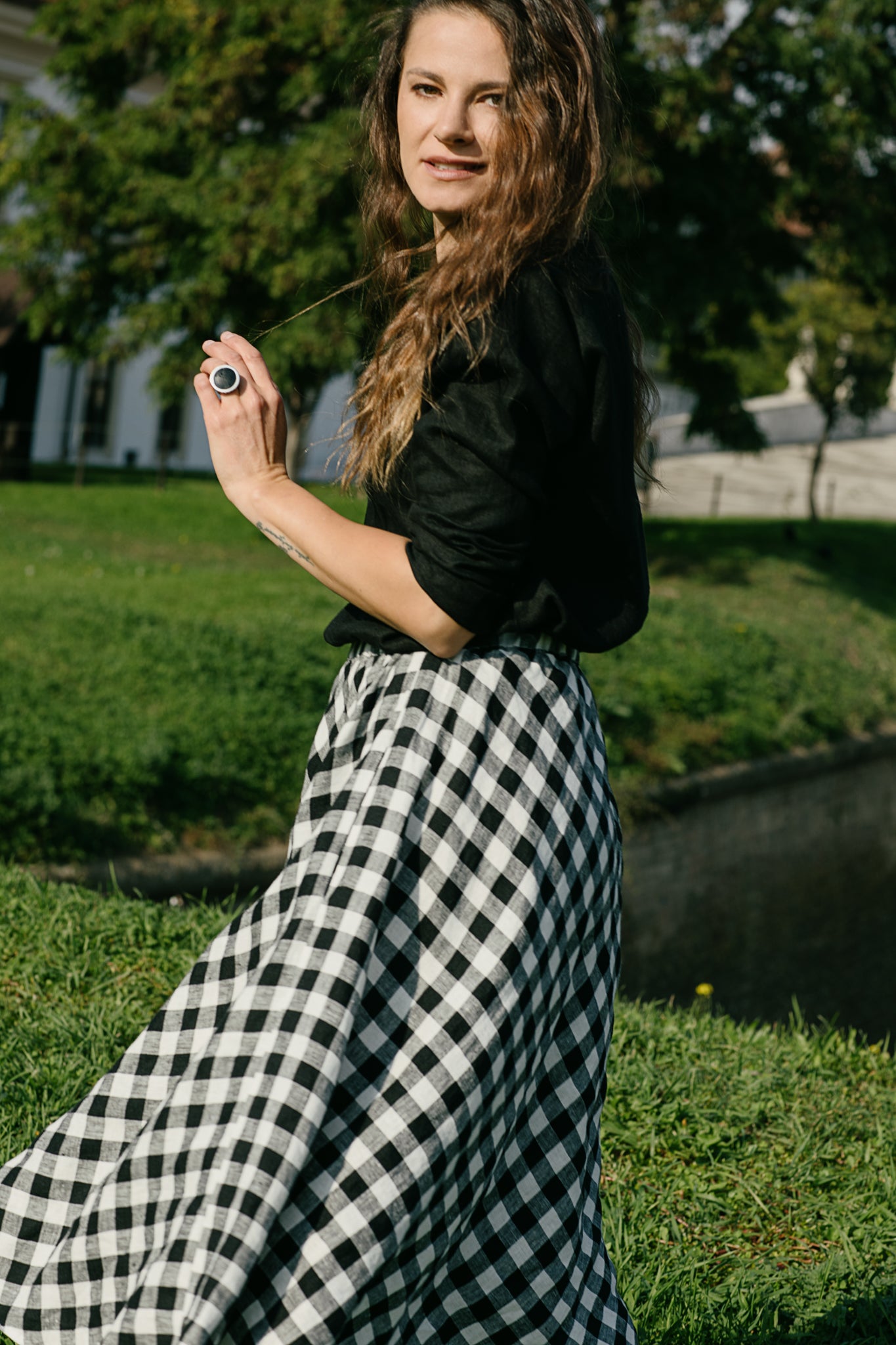 Bluză Din In Lejeră Cu Mânecă Lungă Mia Negru