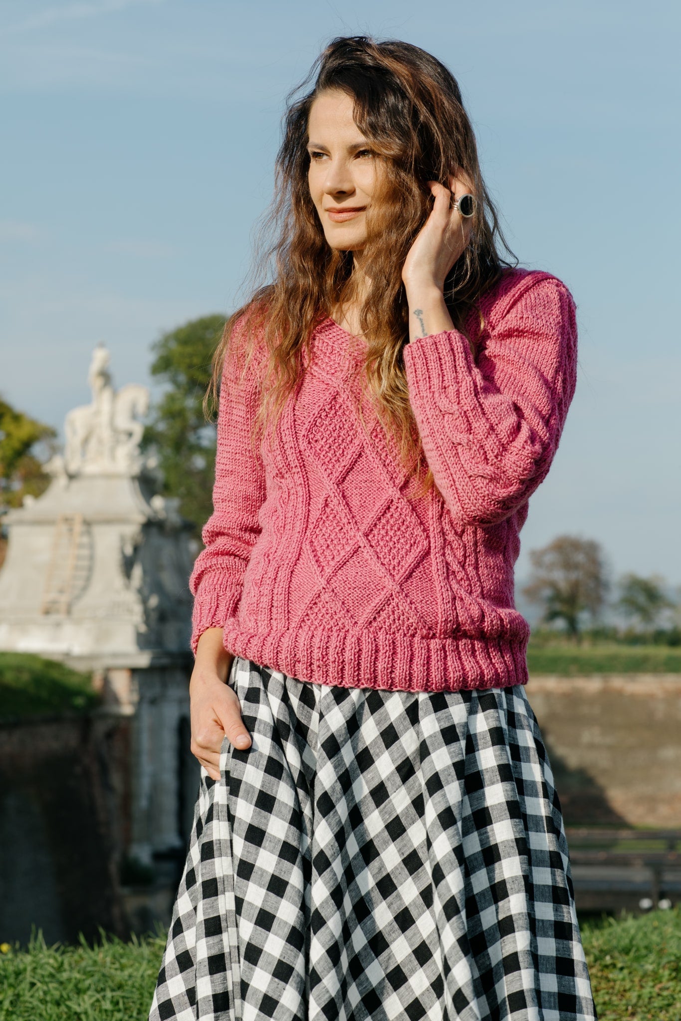 AWAKE Hand Knitted Wool Sweater Pink