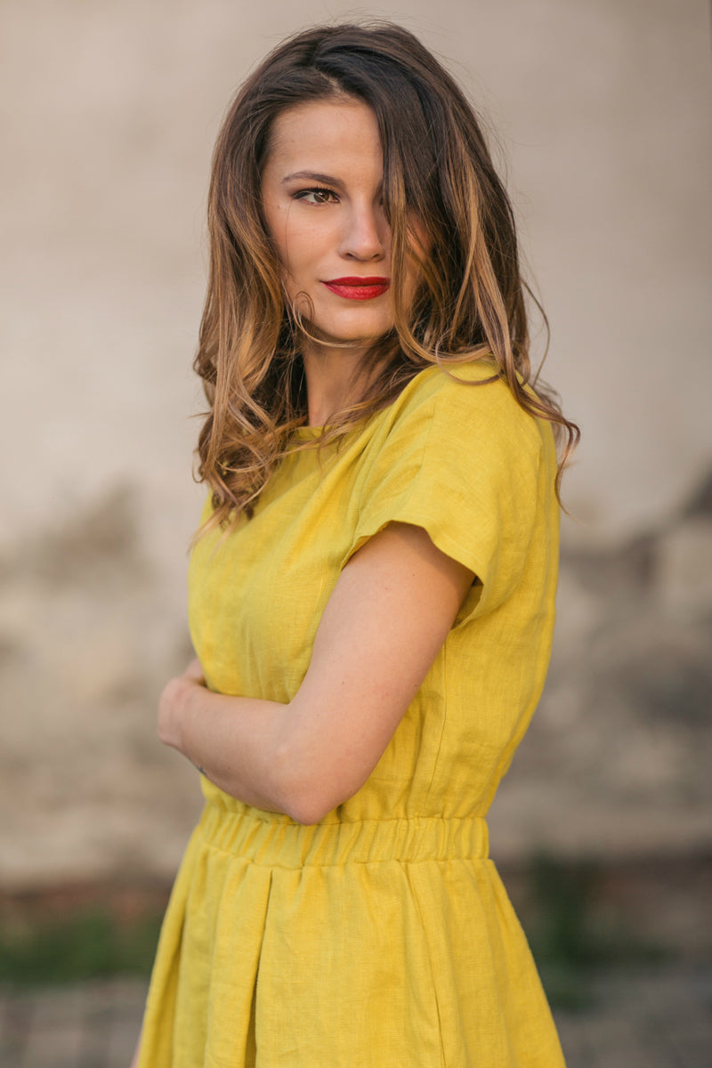 rochie-din-in-maneca-scurta
