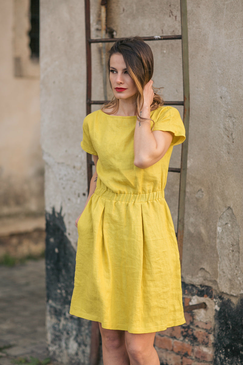 Linen dress with elasticated waist