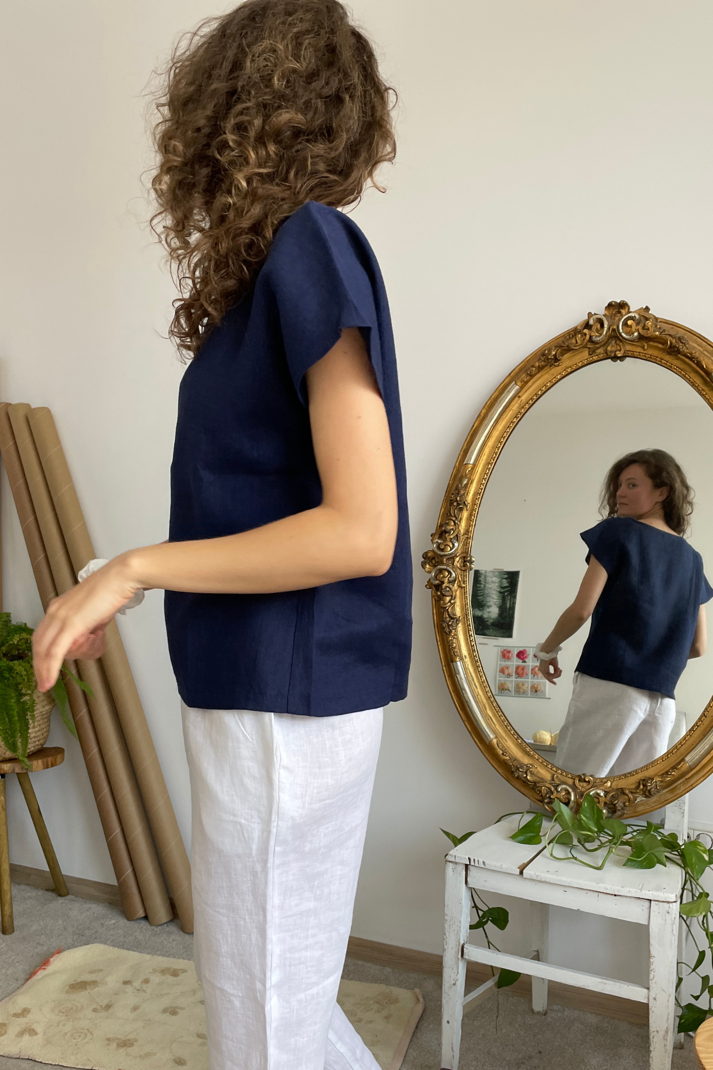 Tricou De In Negru Bleumarin
