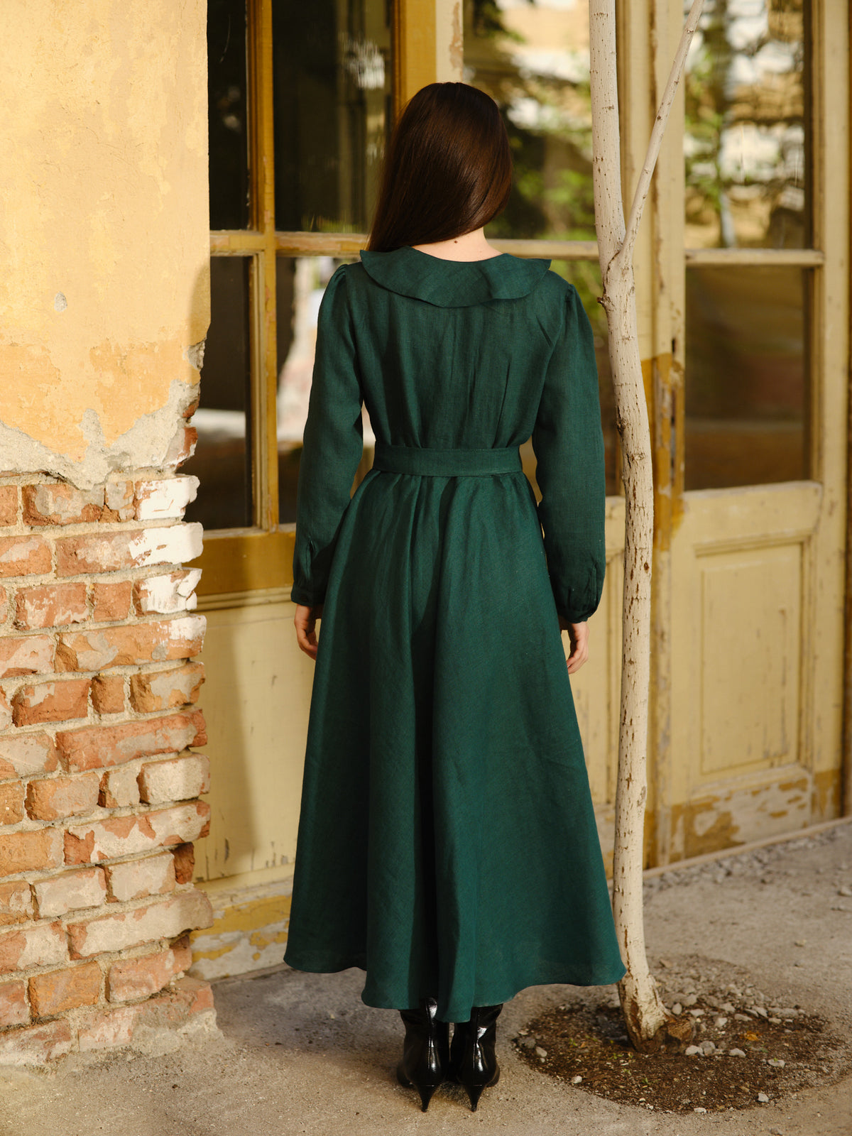 Rochie din In cu Mânecă Lungă și Broderie Sylvie