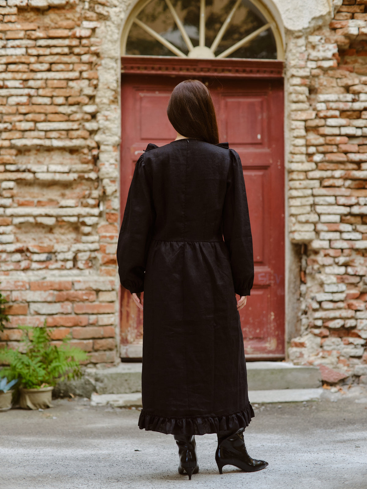 Rochie din In Kaia Negru
