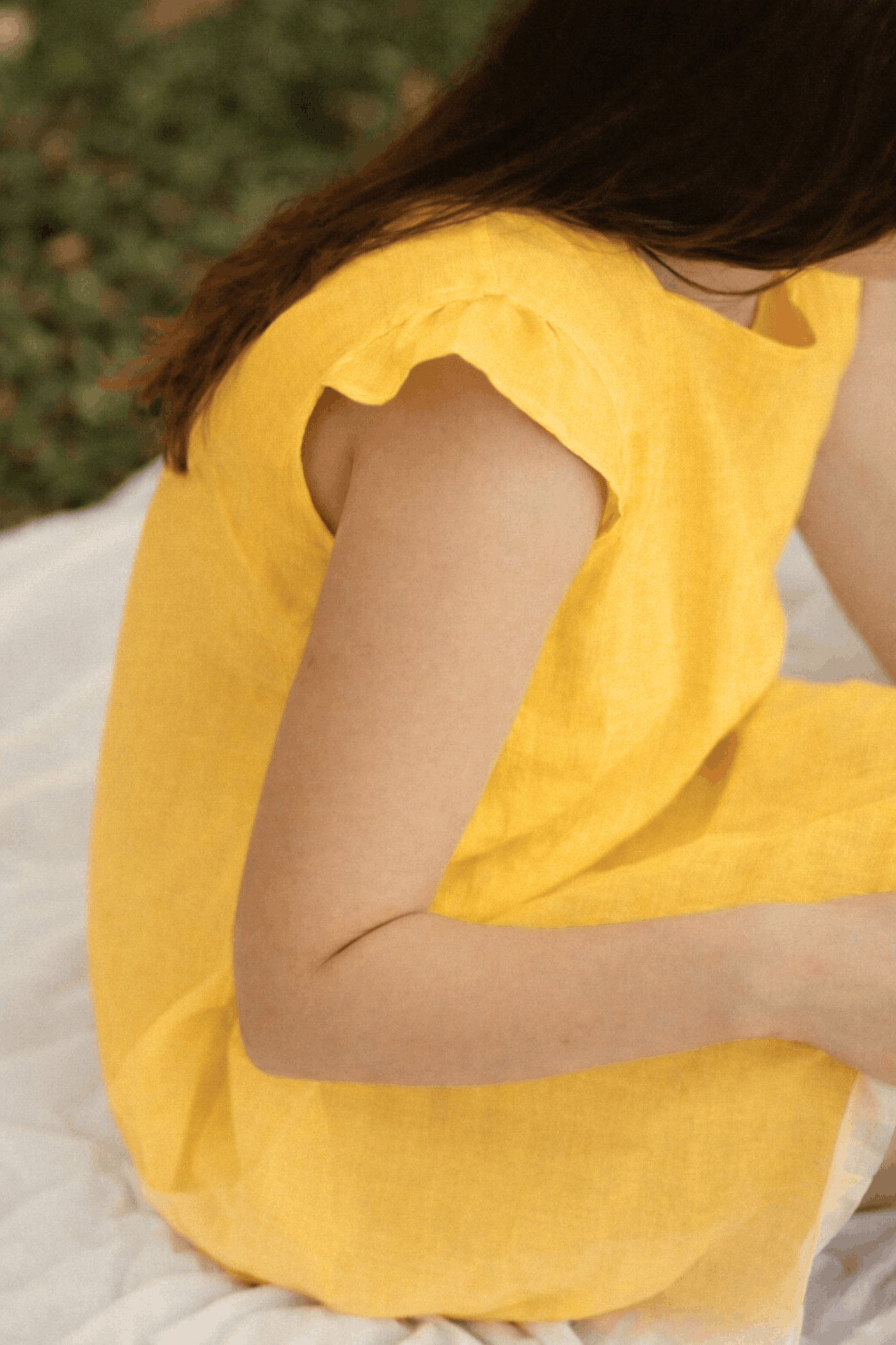 Rochie Din In Cu Volănaș Pe Umăr Minuet Galben Solar