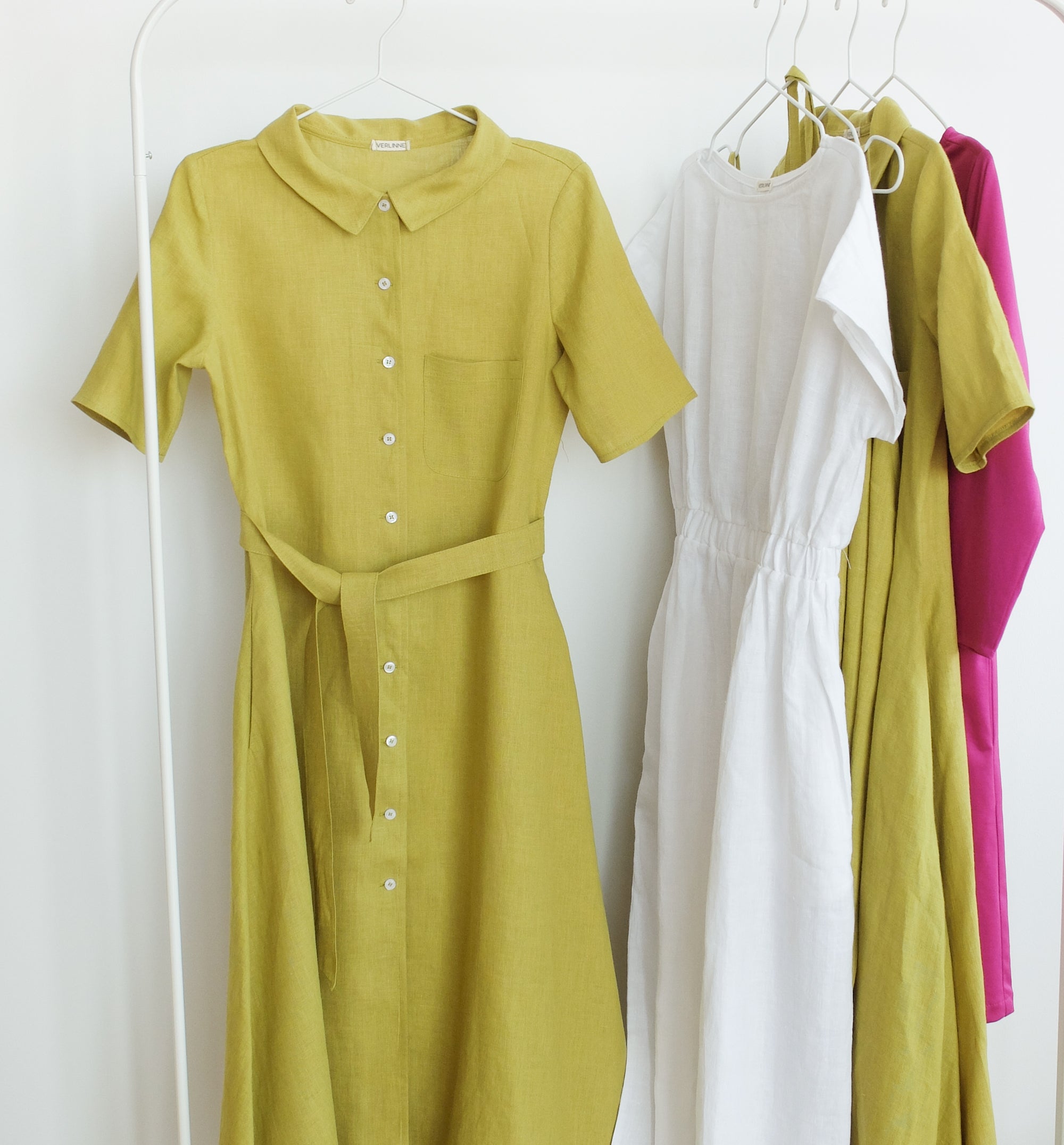 Buttoned down linen dress with belt Forest Green