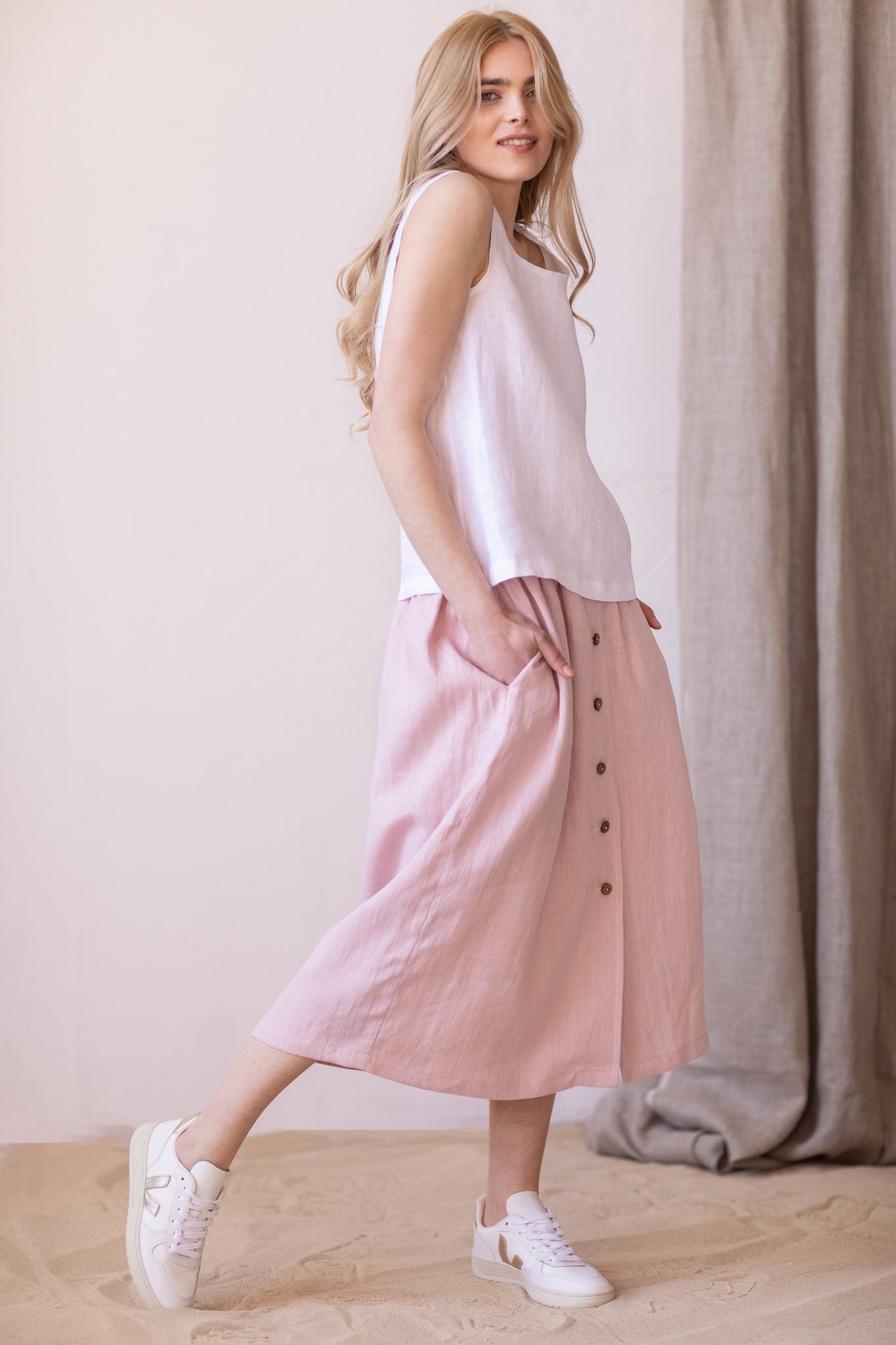 Linen Skirt with Buttons and Elasticated Waist