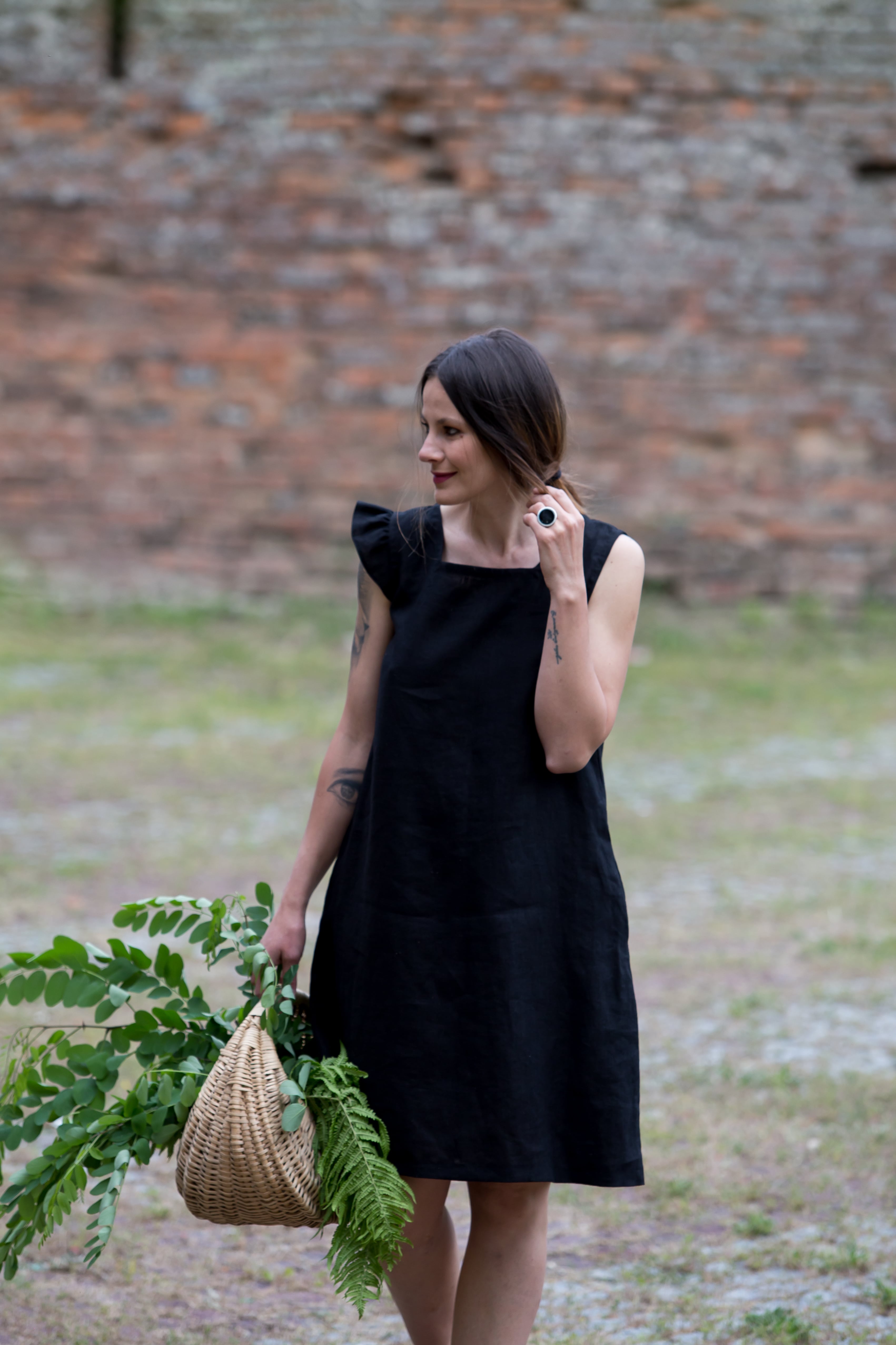 Linen Dress with Ruffles on the Shoulder
